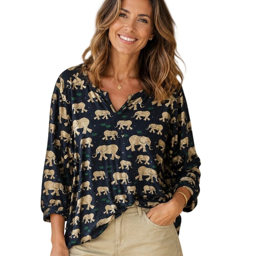 Chicos Elephant Top Size 2 (Womens Large) Navy Novelty Knit Shirt Safari Tee